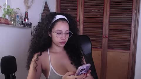 Emily online show from September 2025 04:06:02 PM