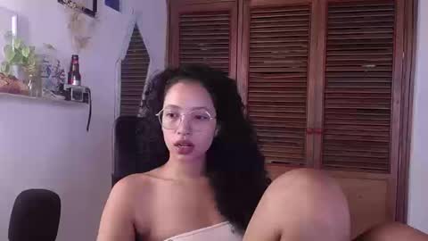 Emily online show from September 2025 01:43:02 PM