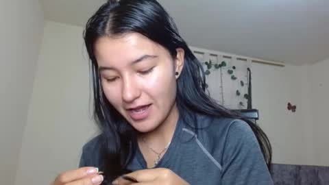 Snapshot of trebol_4 chatting on February 2026 05:25:01 PM trebol_4 online show from February 2026 05:25:01 PM