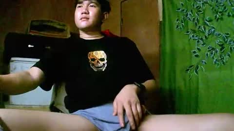 trebz_01 online show from November 2025 04:44:01 PM