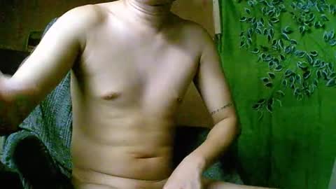 trebz_01 online show from November 2025 04:51:02 PM