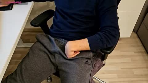 tree1989 online show from September 2025 06:41:02 PM