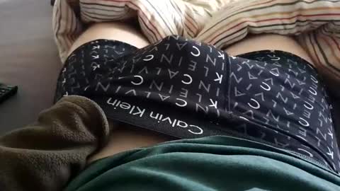 tree1989 online show from October 2025 10:23:02 AM