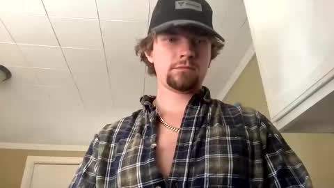 treeman817 online show from November 2025 06:07:02 PM