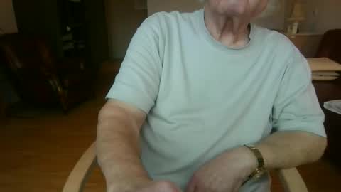 Snapshot of trekbeestje1 chatting on November 2025 09:13:02 AM trekbeestje online show from November 2025 09:13:02 AM