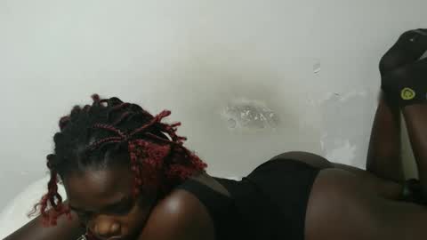 Tracy online show from November 2025 09:09:02 AM