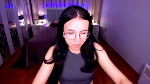 TriciaDaisy online show from June 2026 08:30:02 PM