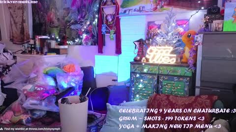 Snapshot of tricky_nymph chatting on December 2024 10:25:02 PM Cassie online show from December 2024 10:25:02 PM