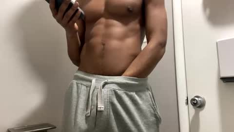 Snapshot of trillahung chatting on December 2024 01:26:02 AM WapBopper online show from December 2024 01:26:02 AM