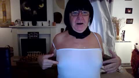 trinity1011 online show from October 2025 07:32:01 AM