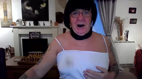 trinity1011 online show from November 2025 06:58:01 AM