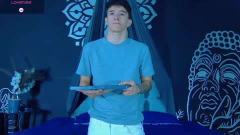 Snapshot of trisstan_kane chatting on June 2026 12:00:02 PM trisstan_kane online show from June 2026 12:00:02 PM