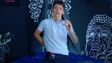 Snapshot of trisstan_kane chatting on June 2026 02:54:01 PM trisstan_kane online show from June 2026 02:54:01 PM