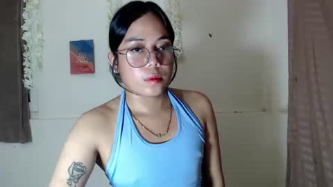Snapshot of trixie_foxslut chatting on November 2025 02:38:01 PM trixie_foxslut online show from November 2025 02:38:01 PM