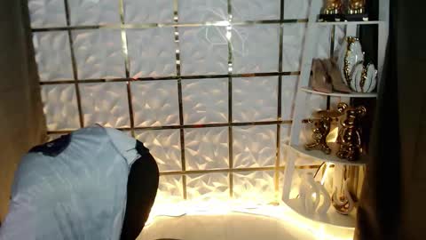 trixie_foxslut online show from March 2026 12:22:01 PM