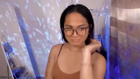 Snapshot of trixie_fuck69 chatting on May 2026 12:02:01 PM Trixie Love online show from May 2026 12:02:01 PM