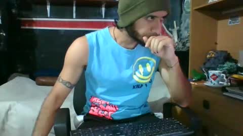 Snapshot of trizquelmen chatting on January 2025 12:09:01 PM Andrew online show from January 2025 12:09:01 PM