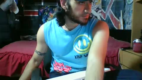 Snapshot of trizquelmen chatting on September 2025 10:20:02 PM Andrew online show from September 2025 10:20:02 PM