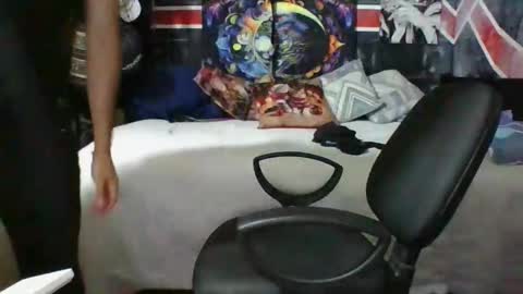 Andrew online show from March 2026 01:21:01 AM