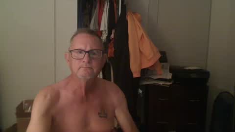 Snapshot of troffer1020 chatting on December 2024 12:50:01 AM Troffer online show from December 2024 12:50:01 AM