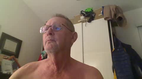 Snapshot of troffer1020 chatting on November 2025 01:48:02 AM Troffer online show from November 2025 01:48:02 AM