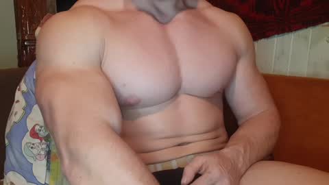 Snapshot of troncq chatting on January 2025 06:24:02 PM Troncq online show from January 2025 06:24:02 PM