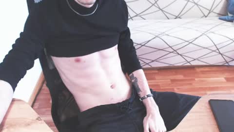 Snapshot of trone41 chatting on April 2026 10:08:02 AM I POST MY FUCKING VIDEOS AND PICS online show from April 2026 10:08:02 AM