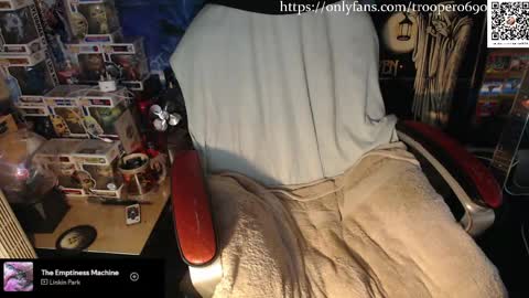 Snapshot of trooper0690 chatting on April 2026 05:28:01 PM trooper0690 online show from April 2026 05:28:01 PM