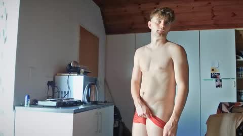 troy_w online show from November 2025 04:22:01 PM