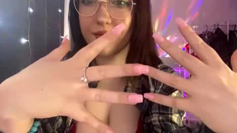 Amelia online show from October 2025 10:37:02 AM