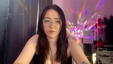Amelia online show from October 2025 11:00:02 AM
