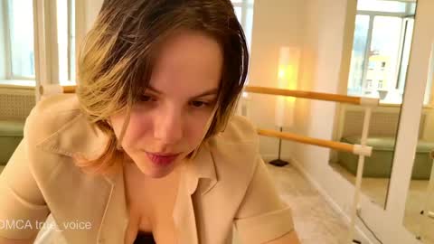 Emma online show from June 2026 12:32:01 PM