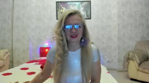 Snapshot of truefoxyyy chatting on April 2026 04:48:01 PM Fox online show from April 2026 04:48:01 PM