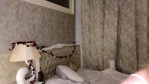 Snapshot of truuuly_yours chatting on September 2025 06:42:01 PM Bethany online show from September 2025 06:42:01 PM