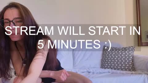 Snapshot of trying2fit chatting on March 2025 11:50:01 AM trying2fit online show from March 2025 11:50:01 AM