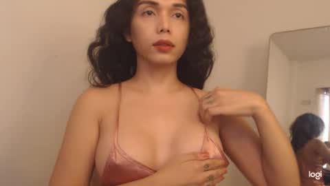 Samantha Eli online show from December 2025 03:33:01 AM