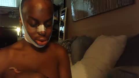 Amber White online show from December 2025 05:50:01 PM