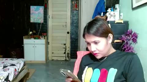 SHENA  online show from March 2026 07:40:01 PM