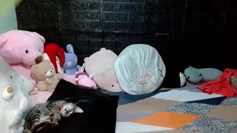 SHENA  online show from April 2026 07:58:01 PM