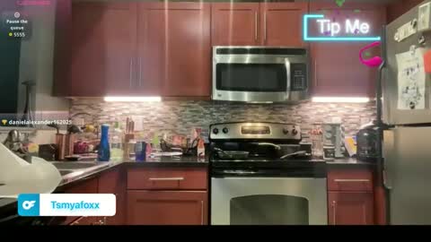 Snapshot of tsfoxx chatting on May 2026 01:52:02 PM tsfoxx online show from May 2026 01:52:02 PM