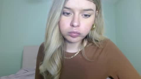 Snapshot of tsindicablue chatting on May 2026 02:42:01 AM tsindicablue online show from May 2026 02:42:01 AM