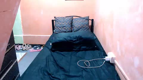 tsjussy online show from July 2026 01:43:02 PM
