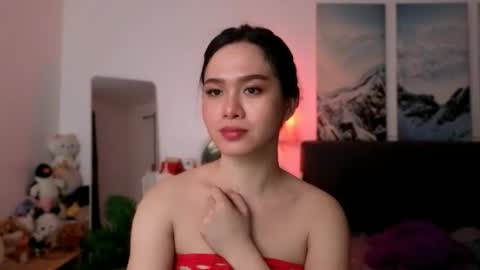 Snapshot of tsnathaliasilvana chatting on April 2026 12:16:02 PM Bella Ratbu online show from April 2026 12:16:02 PM