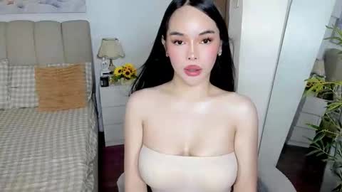Graciella online show from April 2026 06:52:01 AM