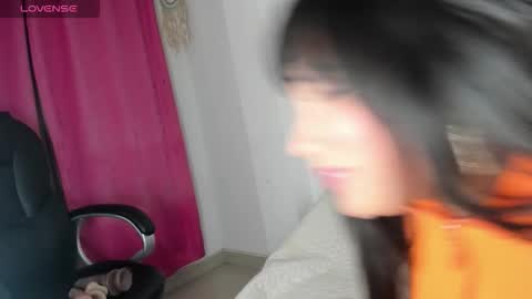 Snapshot of tu_nuttella3 chatting on October 2025 09:21:01 AM Susan online show from October 2025 09:21:01 AM