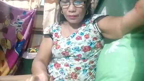 Mae online show from April 2026 10:20:01 PM