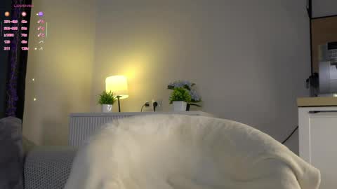 tulastucke online show from April 2026 01:42:02 AM