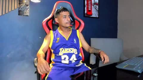 Snapshot of turnerstar chatting on April 2026 12:06:02 PM Turner online show from April 2026 12:06:02 PM