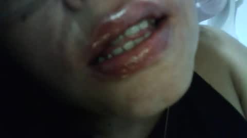 tuzusy online show from September 2025 11:54:01 PM