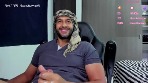 tuzzio1 online show from March 2025 09:38:01 PM